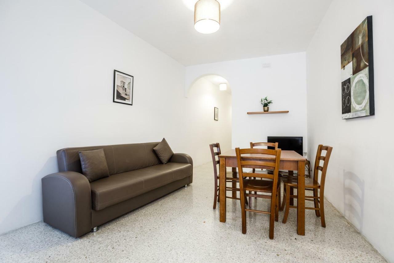 Ferienwohnung Dolphin Court Marsalforn Exterior foto